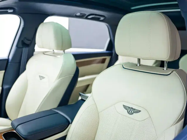 Bentley Bentayga — Фото автомобиля 19