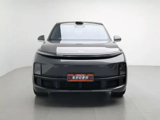 Li Auto L9 — Фото автомобиля 3