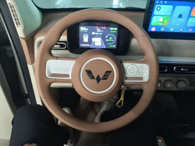 Wuling Hongguang Mini EV — Фото автомобиля 10