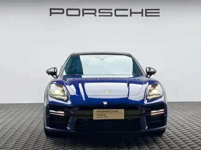Porsche Panamera — Фото автомобиля 3