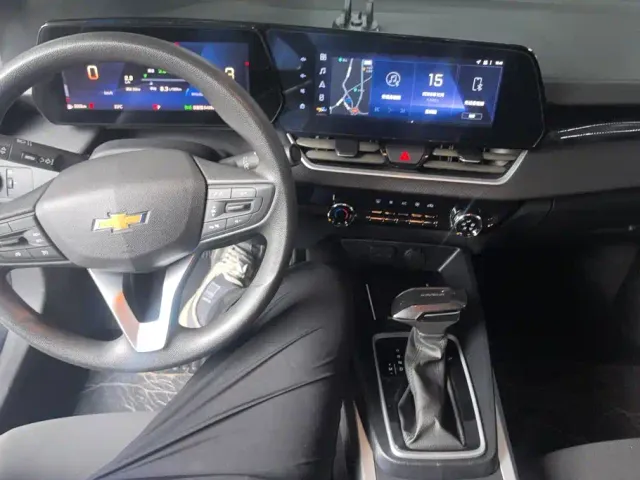 Chevrolet Monza — Фото автомобиля 12