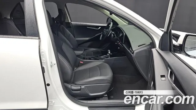 Kia Niro The All New Niro Trendy — Фото автомобиля 26