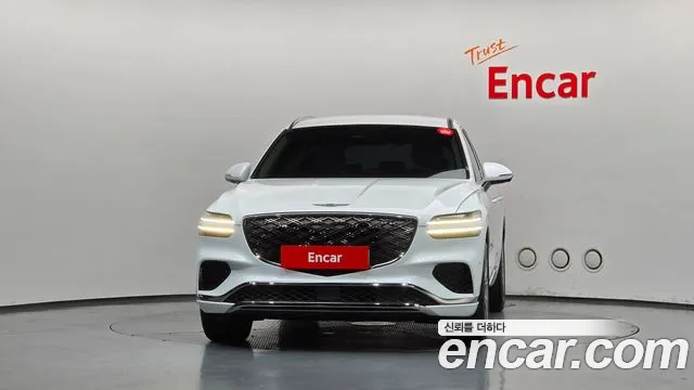 Genesis GV70 — Фото автомобиля 3
