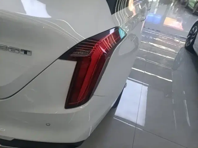 Cadillac CT4 — Фото автомобиля 7