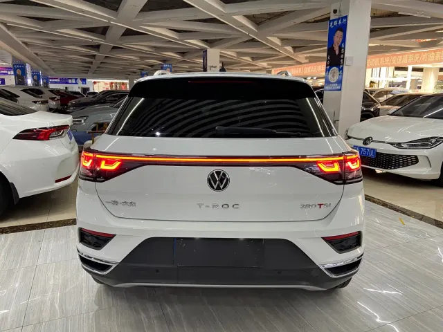 Volkswagen T-Roc — Фото автомобиля 5