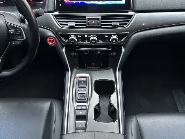 Honda Accord — Фото автомобиля 16