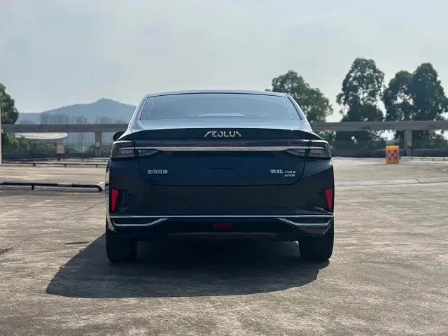 Dongfeng Yixuan MAX — Фото автомобиля 8