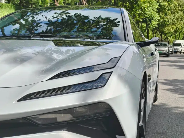 Lotus Emeya — Фото автомобиля 6