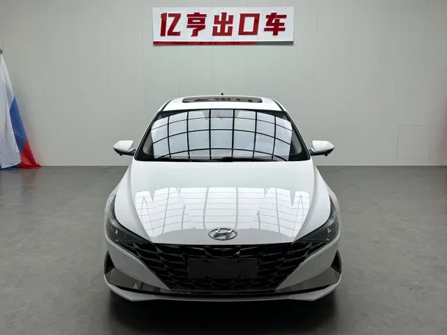 Hyundai Elantra — Фото автомобиля 2
