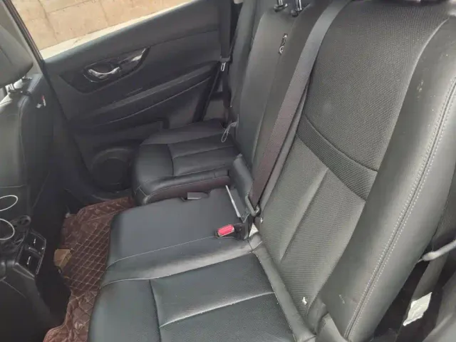 Nissan X-Trail — Фото автомобиля 18