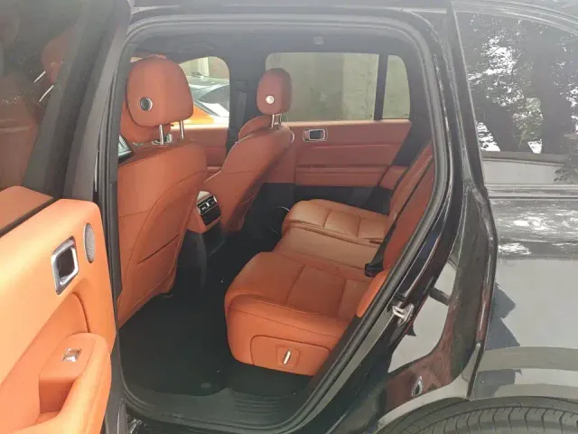 Li Auto L6 — Фото автомобиля 6