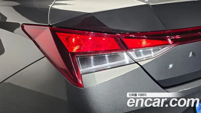 Hyundai Avante CN7 — Фото автомобиля 8