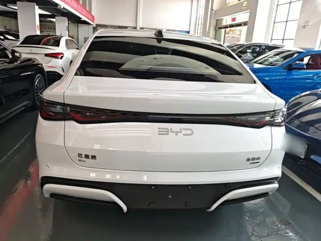BYD Seal 06 — Фото автомобиля 5