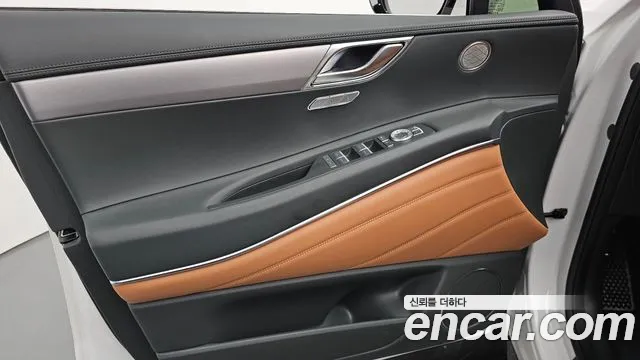 Genesis GV80 2.5T Бензин AWD — Фото автомобиля 21