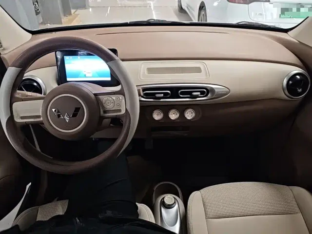 Wuling Hongguang Mini EV — Фото автомобиля 9