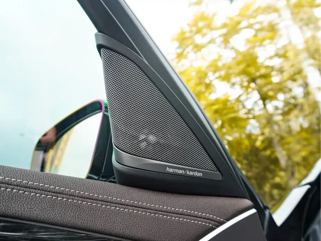 BMW 5 Series — Фото автомобиля 12