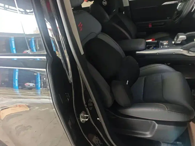 Jetour Jetour Traveler 2023 Model 2.0T 4WD Cross PRO — Фото автомобиля 24