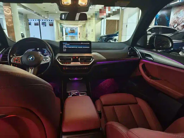 BMW iX3 — Фото автомобиля 10