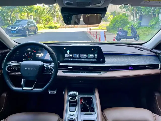 Chery Arrizo 8 — Фото автомобиля 5
