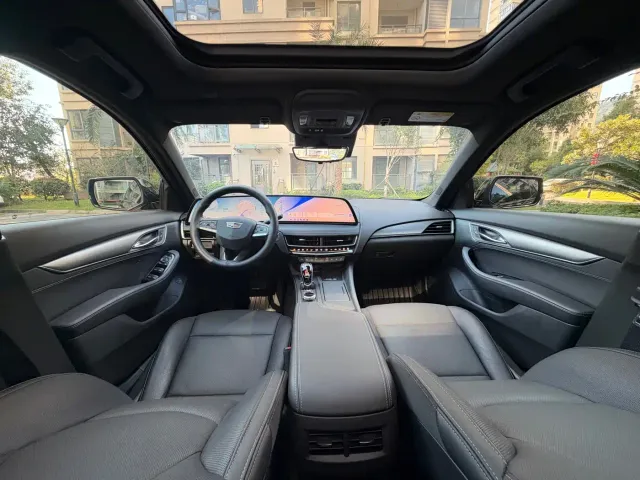 Cadillac CT5 — Фото автомобиля 14