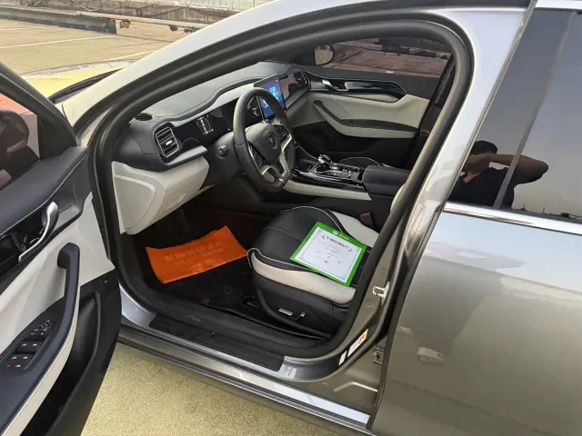 BYD Qin PLUS — Фото автомобиля 14