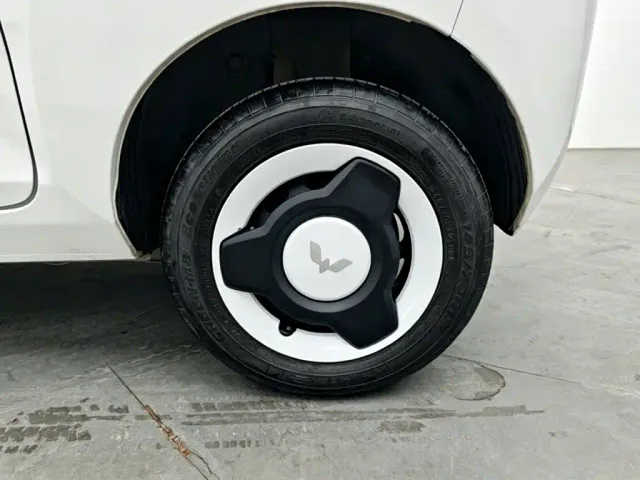 Wuling Hongguang Mini EV — Фото автомобиля 11