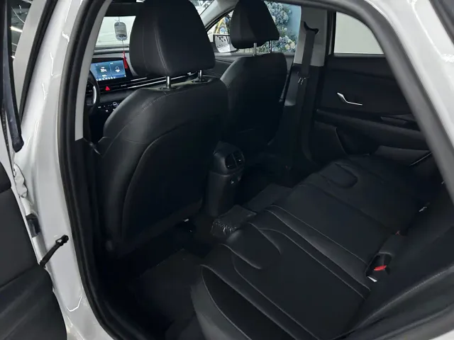 Hyundai Elantra — Фото автомобиля 5