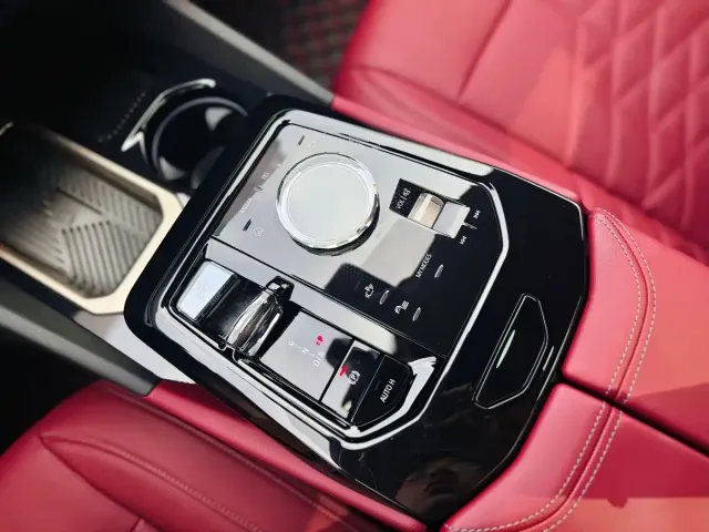 BMW BMW 5 Series 2024 530Li Premium M Sport Package — Фото автомобиля 16