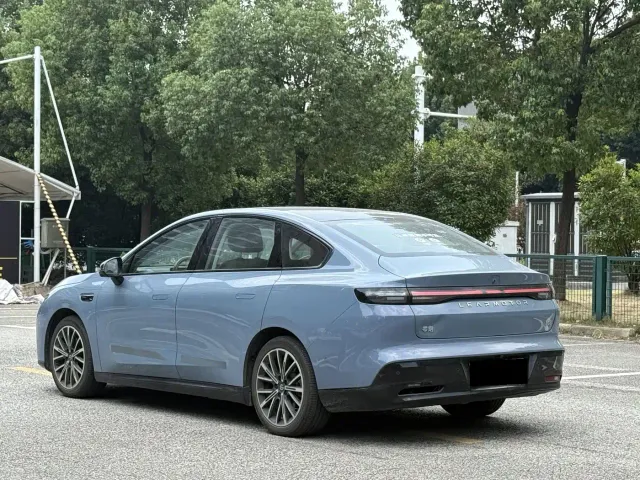 Leapmotor B01 — Фото автомобиля 5
