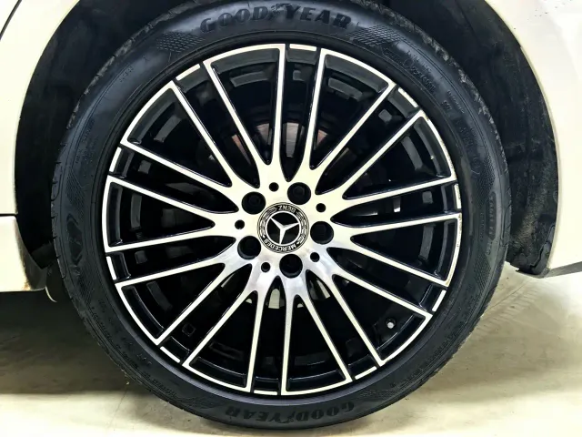 Mercedes-Benz C-Class — Фото автомобиля 17