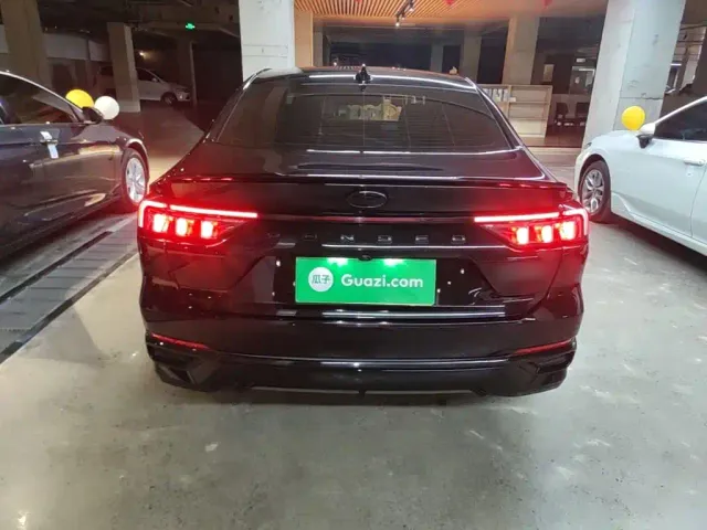 Ford Mondeo — Фото автомобиля 3
