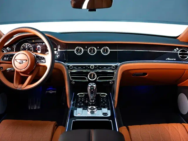 Bentley Flying Spur — Фото автомобиля 9