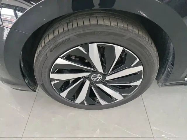 Volkswagen Passat — Фото автомобиля 22