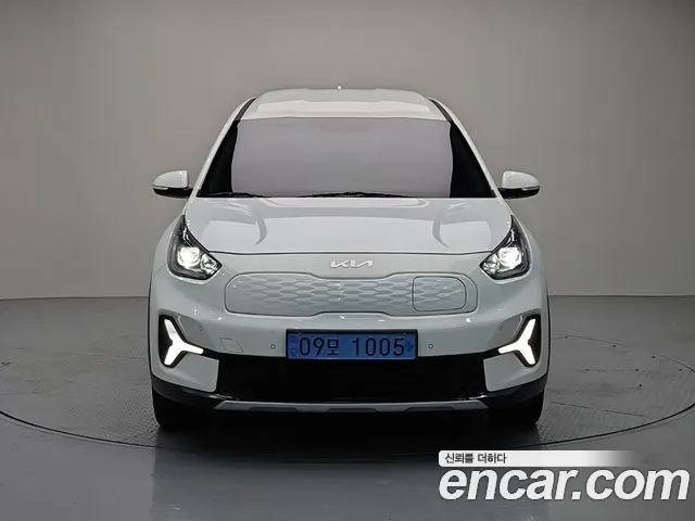 Kia Niro — Фото автомобиля 2