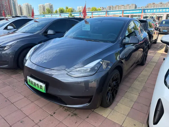 Фотография автомобиля — Tesla Model Y