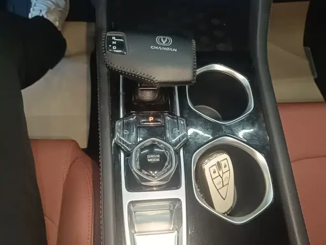 Changan Eado — Фото автомобиля 13