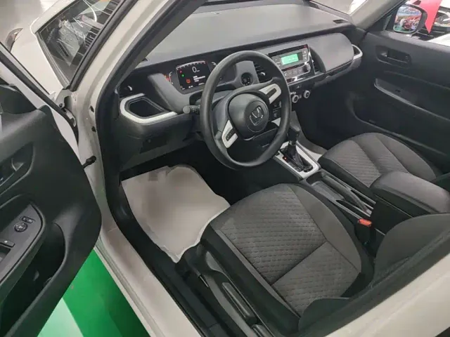 Honda Fit — Фото автомобиля 15
