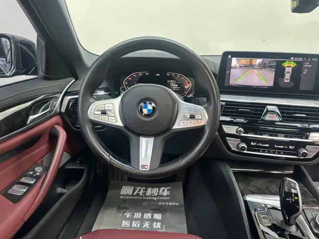 BMW 5 Series — Фото автомобиля 9
