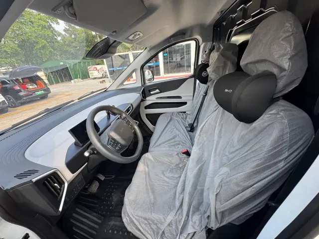 Changan Kuayue Kua Yue Xing Guang EV — Фото автомобиля 5