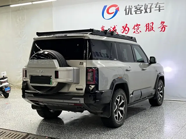 BYD FangChengBao Leopard 8 — Фото автомобиля 18
