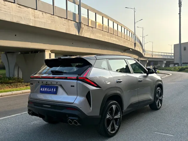 Geely Boyue — Фото автомобиля 7