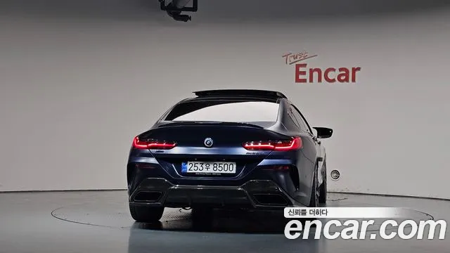 BMW 8 Series G15 — Фото автомобиля 4