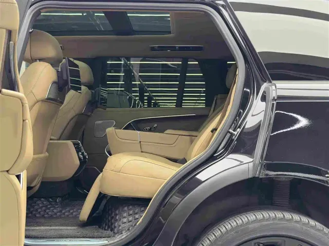 Land Rover Range Rover — Фото автомобиля 9