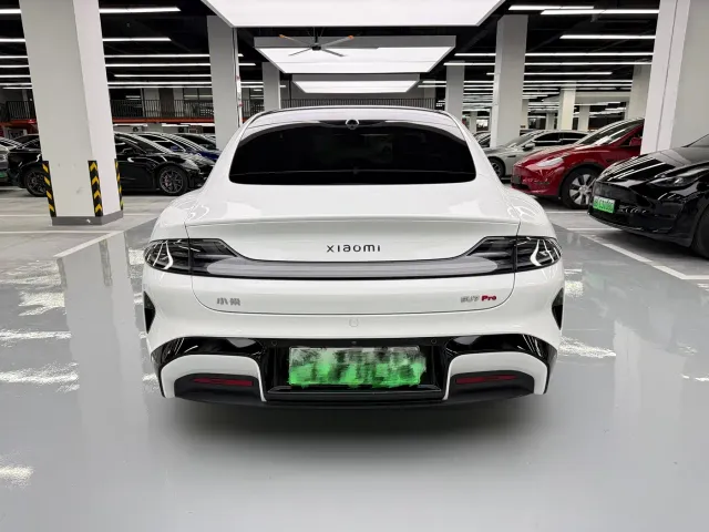 Xiaomi SU7 — Фото автомобиля 13