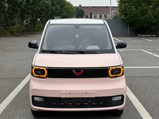 Wuling Hongguang Mini EV — Фото автомобиля 2