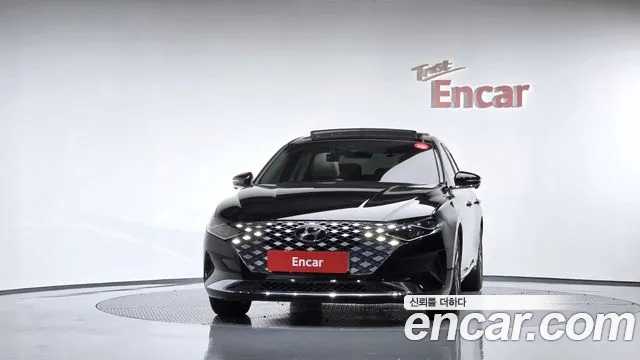 Hyundai Grandeur Grandeur (New) Hybrid — Фото автомобиля 3