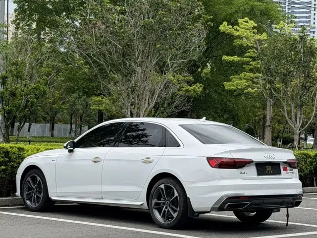 Audi A4L — Фото автомобиля 5