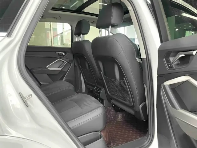 Audi Q3 — Фото автомобиля 18