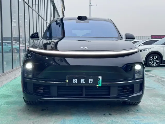 Li Auto L9 — Фото автомобиля 2