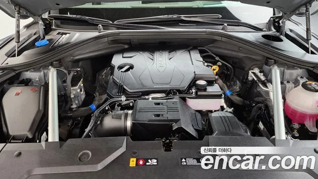 Genesis GV70 — Фото автомобиля 6